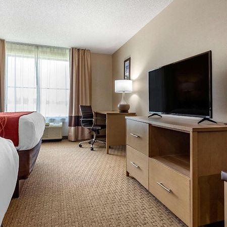 Comfort Inn & Suites Farmington - Victor Kamer foto