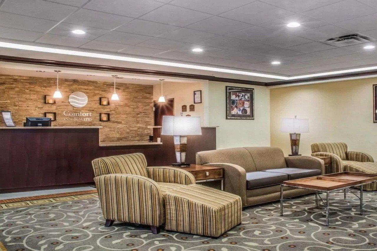Comfort Inn & Suites Farmington - Victor Buitenkant foto