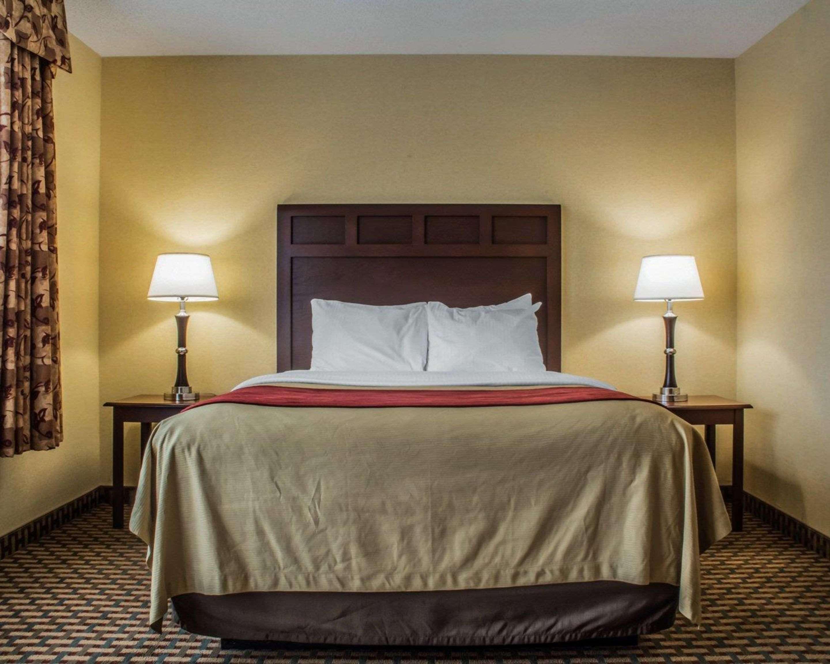 Comfort Inn & Suites Farmington - Victor Buitenkant foto